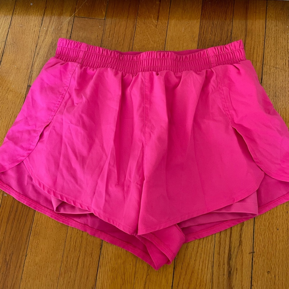 Limited Edition! Hot Pink girlfriend collective Trail Short size Small